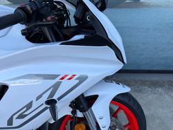 2023 Yamaha YZF-R7LA White