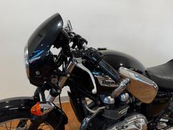 2010 Triumph THRUXTON 900 Black
