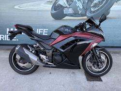Kawasaki Ninja 300 SE ABS