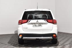 2016 Mitsubishi Outlander XLS