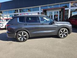 2025 Mitsubishi Outlander Exceed