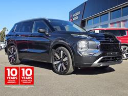 2025 Mitsubishi Outlander Exceed