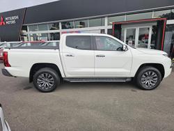 2024 Mitsubishi Triton GLS