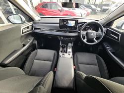 2025 Mitsubishi Outlander ES