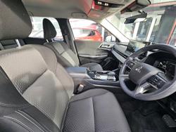 2025 Mitsubishi Outlander ES