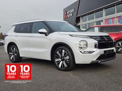 2025 Mitsubishi Outlander Exceed