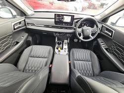 2025 Mitsubishi Outlander Exceed