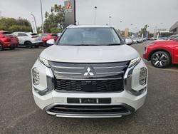 2025 Mitsubishi Outlander Exceed