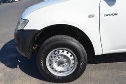 2010 Mitsubishi Triton GL
