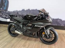 2024 Yamaha YZF-R7LA Black