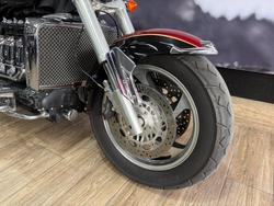 2006 Triumph ROCKET III CLASSIC MAROON
