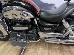 2006 Triumph ROCKET III CLASSIC MAROON