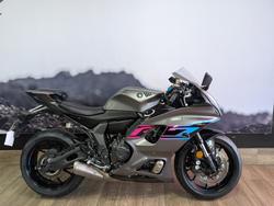 Yamaha YZF-R7LA