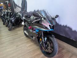 2024 Yamaha YZF-R7LA GREY