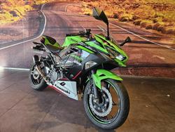 2021 Kawasaki Ninja 400 (EX400G) Ninja Green
