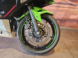 2021 Kawasaki Ninja 400 (EX400G) Ninja Green