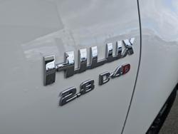 2024 Toyota Hilux SR