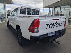 2024 Toyota Hilux SR
