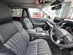 2025 Mitsubishi Outlander Exceed