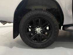 2019 Toyota Hilux SR5