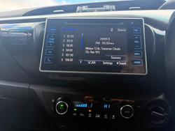 2019 Toyota Hilux SR5