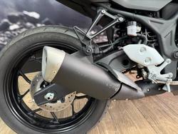 2025 Yamaha YZF-R3 Black