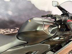 2025 Yamaha YZF-R3 Black