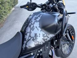 2025 Royal Enfield HIMALAYAN 450 BLACK