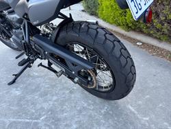 2025 Royal Enfield HIMALAYAN 450 BLACK