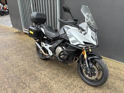 2021 CFMOTO 650MT ABS WHITE
