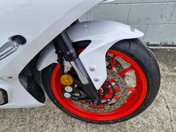 2023 Yamaha YZF-R7LA White