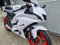 2023 Yamaha YZF-R7LA White