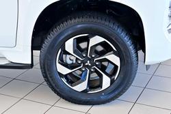 2025 Mitsubishi Pajero Sport GLS