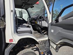 2023 Hino 300 Series 817