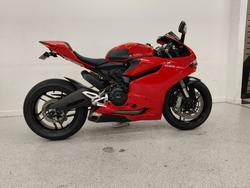2015 DUCATI 899 PANIGALE Red