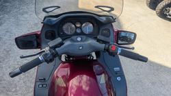 2001 Honda ST1100A Red