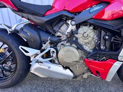 2020 Ducati Streetfighter V4 Streetfighter Red