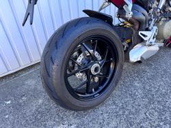 2020 Ducati Streetfighter V4 Streetfighter Red