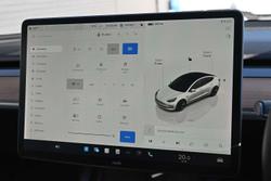2022 Tesla Model 3 Rear-Wheel Drive