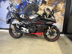 2023 CFMOTO 450 SR ABS BLACK