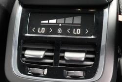 2021 Volvo XC60 B6 R-Design