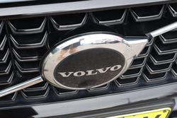 2021 Volvo XC60 B6 R-Design