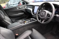 2021 Volvo XC60 B6 R-Design