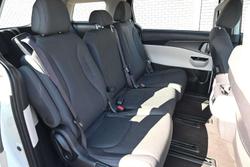 2023 Kia Carnival S