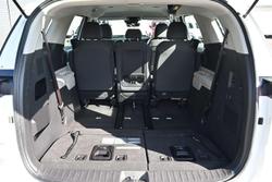 2023 Kia Carnival S