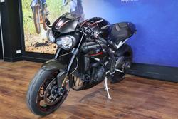 2018 TRIUMPH SPEED TRIPLE R-ABS Black