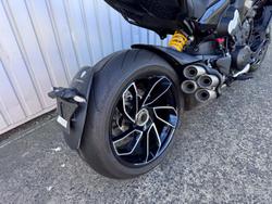 2024 Ducati Diavel V4 Diavel Black