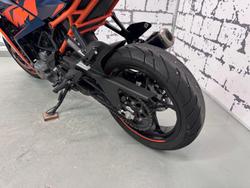 2023 KTM RC 390 RC Orange