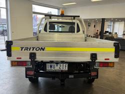 2022 Mitsubishi Triton GLX