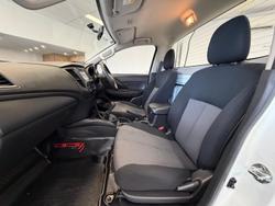 2022 Mitsubishi Triton GLX